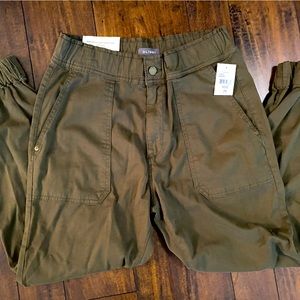 DL1961 DL Twill Laura Jogger High Rise (size 28)